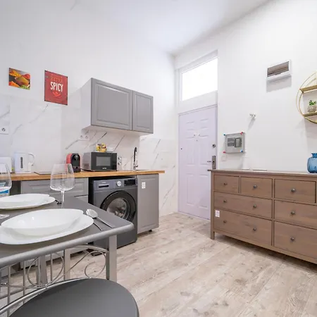 Peaceful Soho Near New York Cafe W Ac דירה